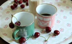 VW Collection T1 Bus Emaille Tassen Set 2 Stück 350 Ml Grün / Rosa -Camping Ausrüstung Geschäft 410420 2980355